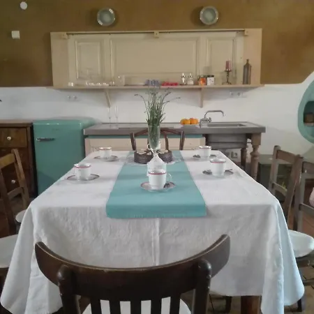 Orator Ubytovani V Soukromi Guest house